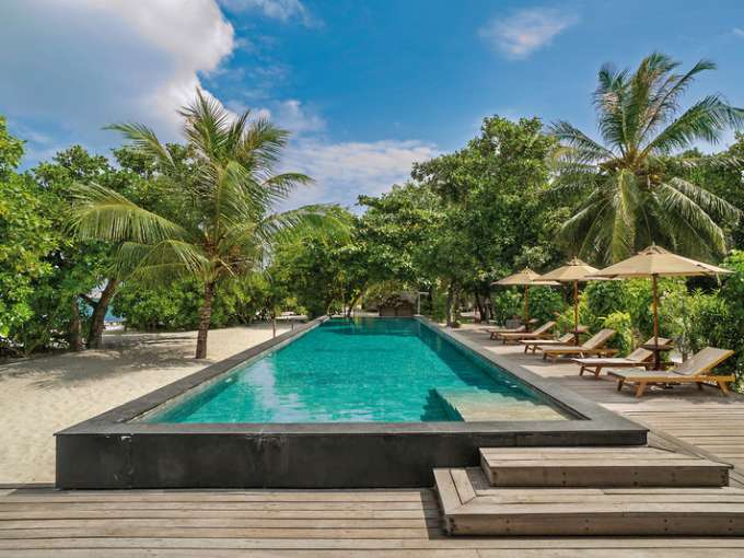 Malediven Urlaub Pool